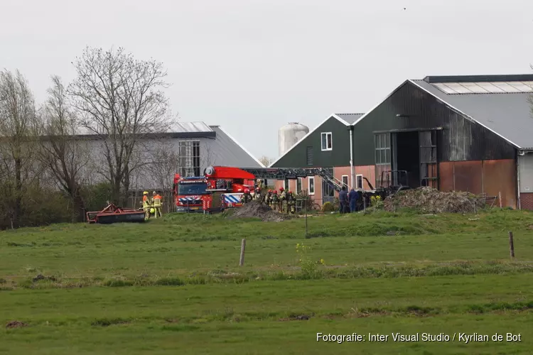 Brand bij boerenbedrijf in Uitgeest